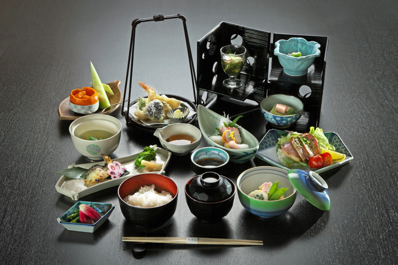 会食　特上御膳
